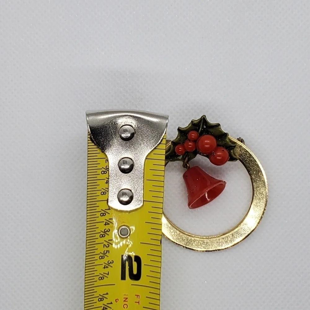 HOLIDAY PIN BROOCH